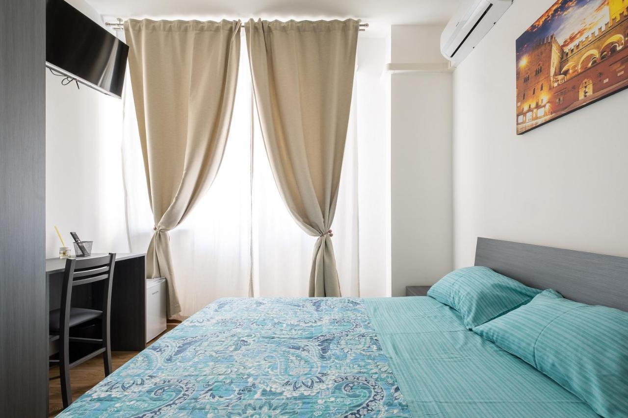 Studio 24 - Holiday & Business Apartment Bologna Buitenkant foto