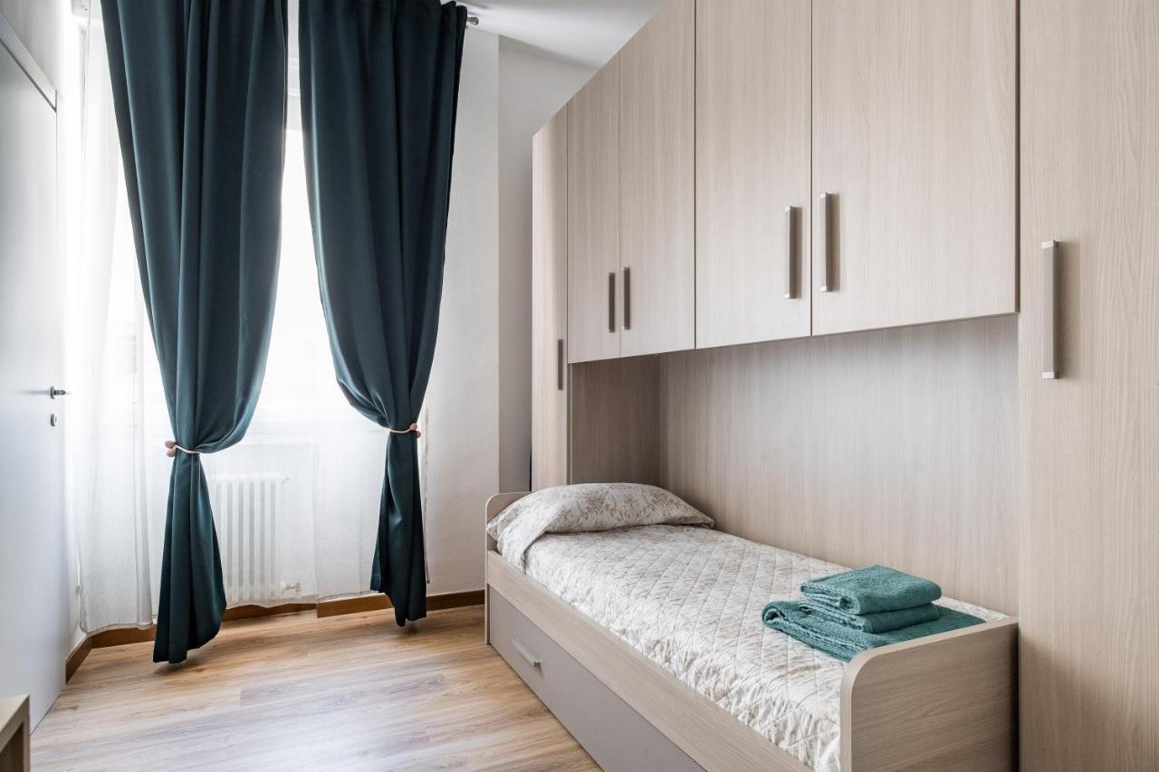 Studio 24 - Holiday & Business Apartment Bologna Buitenkant foto