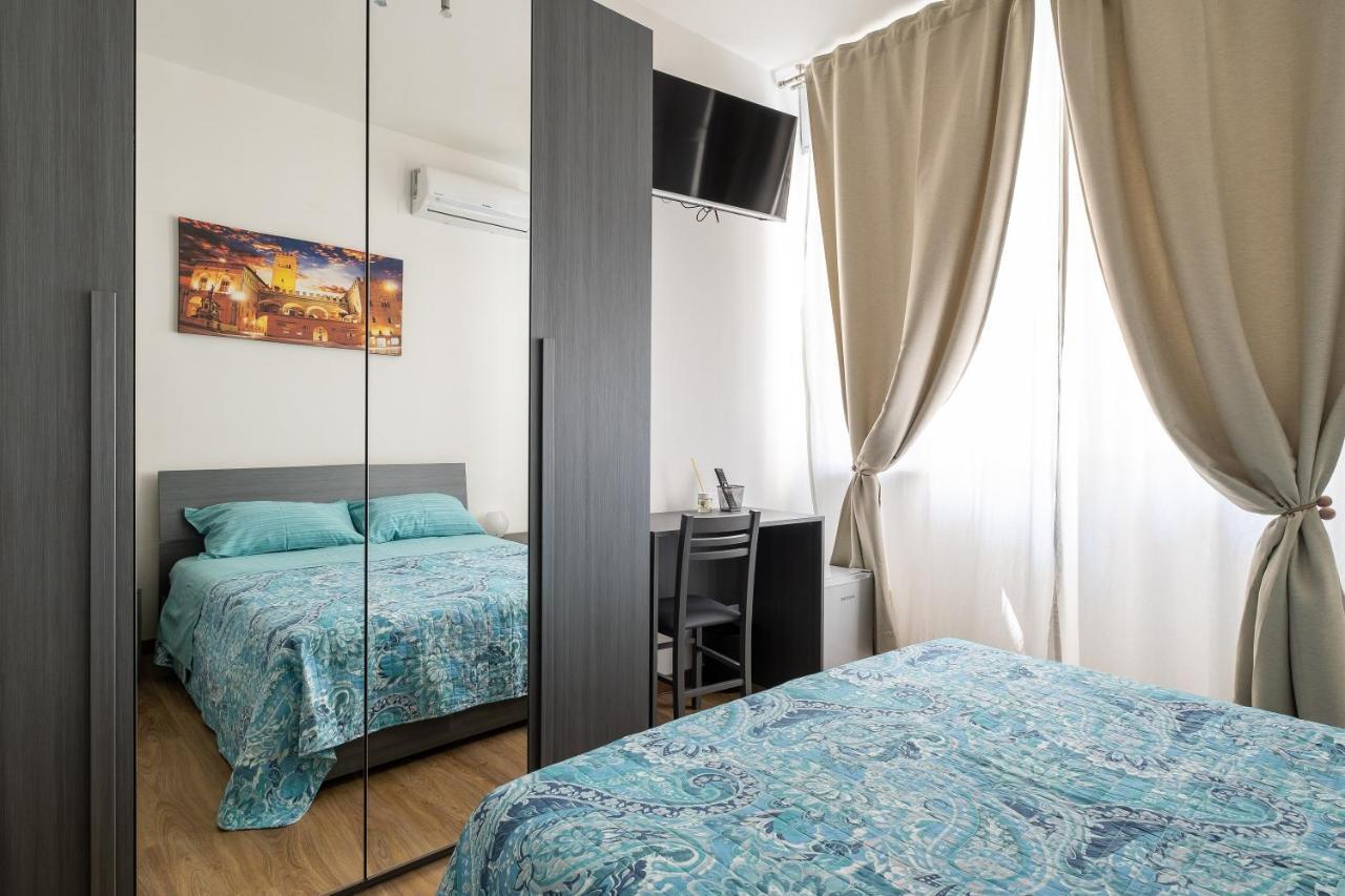 Studio 24 - Holiday & Business Apartment Bologna Buitenkant foto