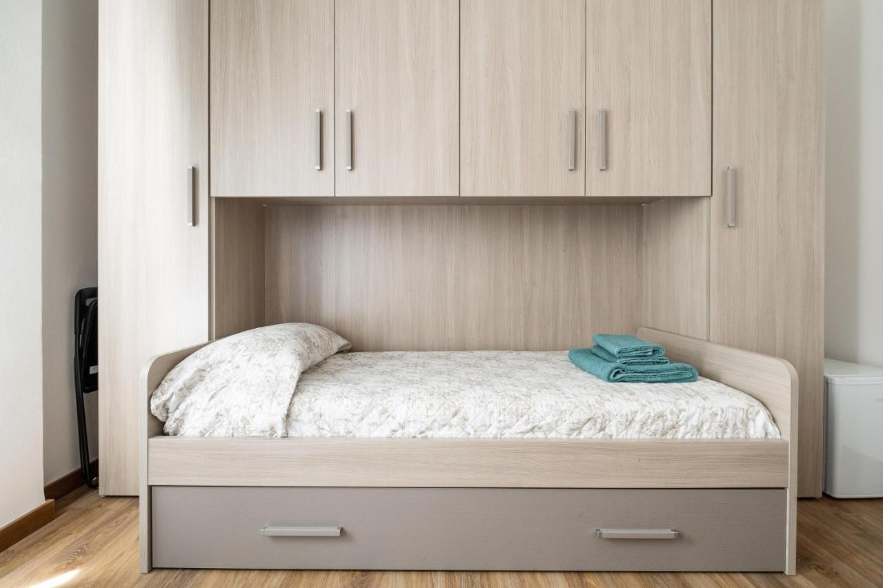 Studio 24 - Holiday & Business Apartment Bologna Buitenkant foto