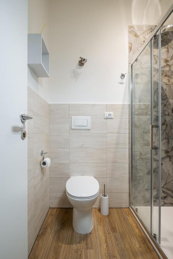 Studio 24 - Holiday & Business Apartment Bologna Buitenkant foto