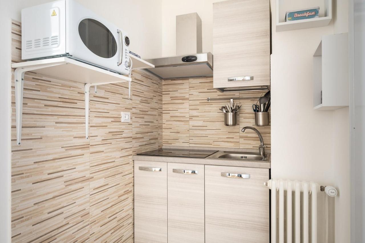 Studio 24 - Holiday & Business Apartment Bologna Buitenkant foto